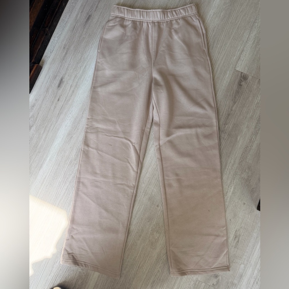 Athletic Works Men's Sweatpants in Light Taupe